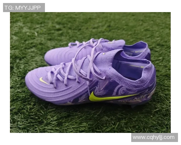 日本紫色足球明星的传奇故事与成就解析